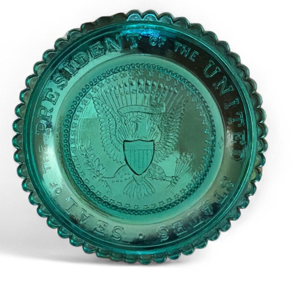Vintage Pairpoint United States of America Cup Plates